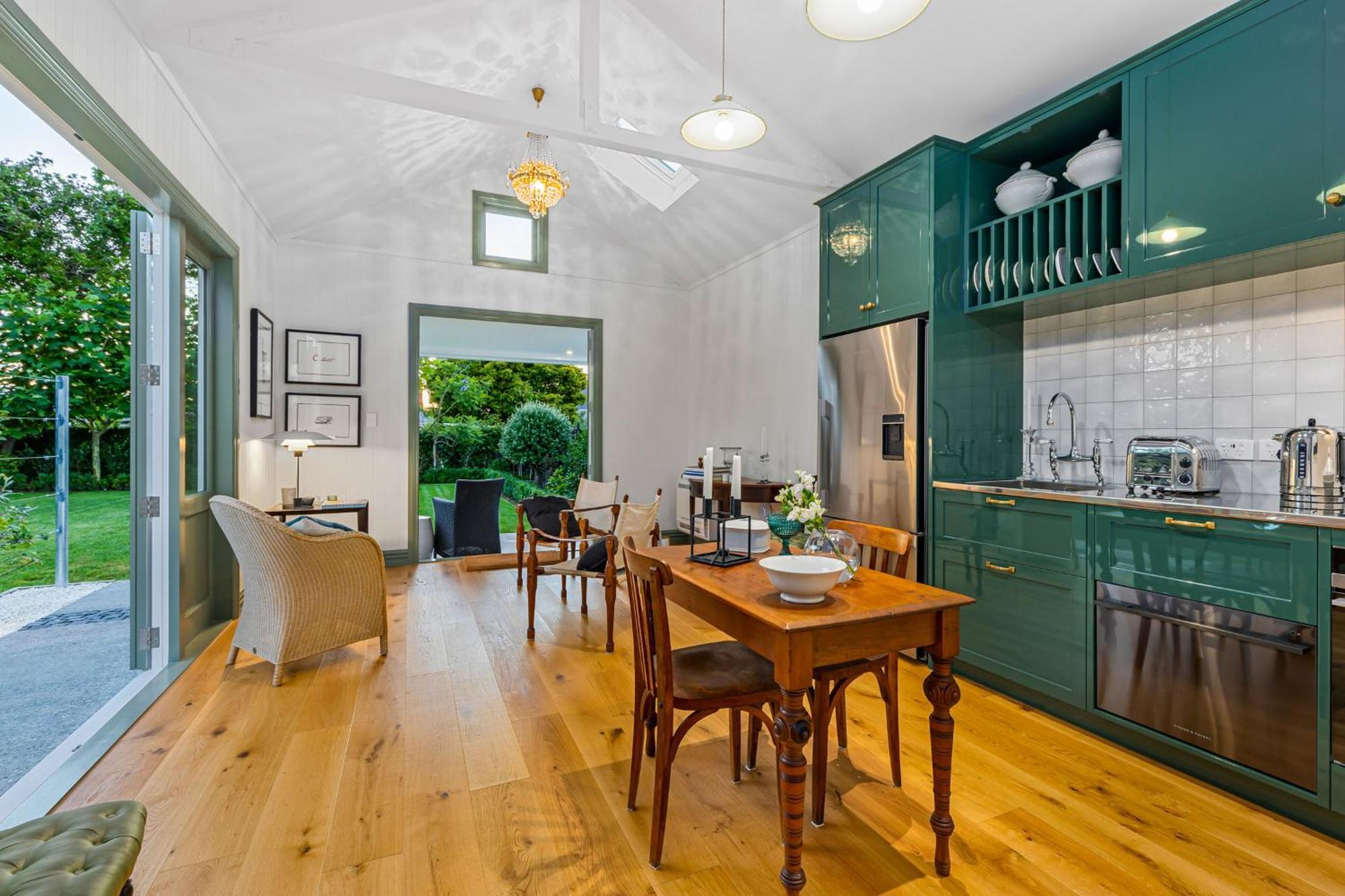 Augusta Hut Villa Auckland Exteriör bild